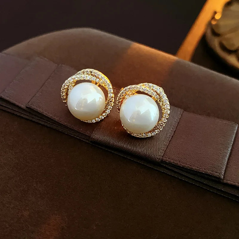 Women's Round Imitation Pearl & Zircon Stud Earrings