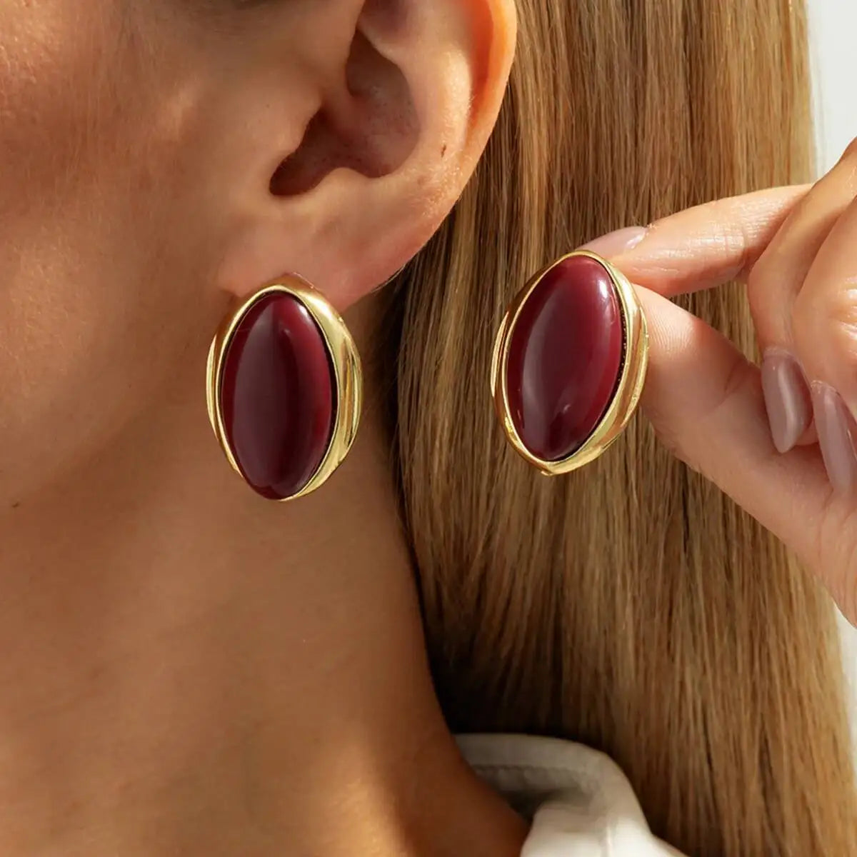 Women's Retro Resin Acrylic Oval Geometric Stud Earrings