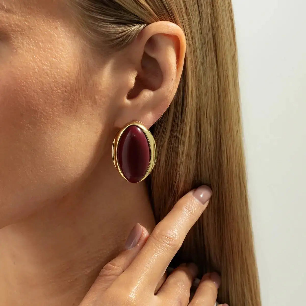 Women's Retro Resin Acrylic Oval Geometric Stud Earrings