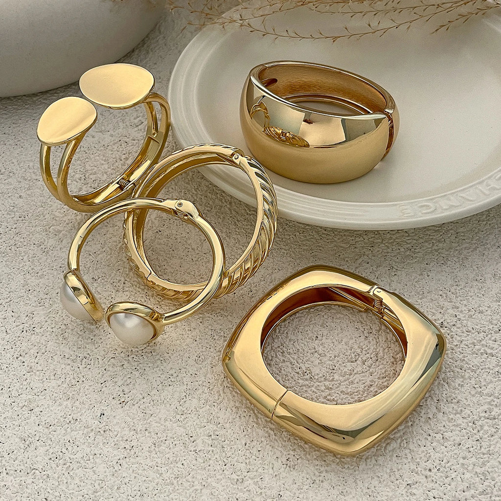 Ingemark Exaggerated Punk Smooth Heavy Metal Chunky Spring Bangles Women Hip Hop Gold Color Arm Bracelet Steampunk Men Jewelry