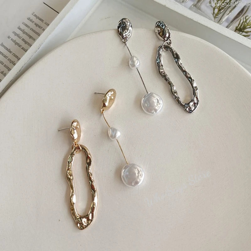 New Elegant Asymmetric Earring Freshwater Pearl Metallic Exaggerated Long Stud Earring Ladies and Girls Party Jewelry Gifts