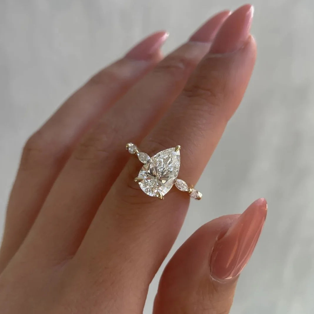 Hot Selling Gold Plated Stainless Steel Rings For Women water drop Zircon Wedding Ring Jewelry Accessories Wholesale Size 6-11
