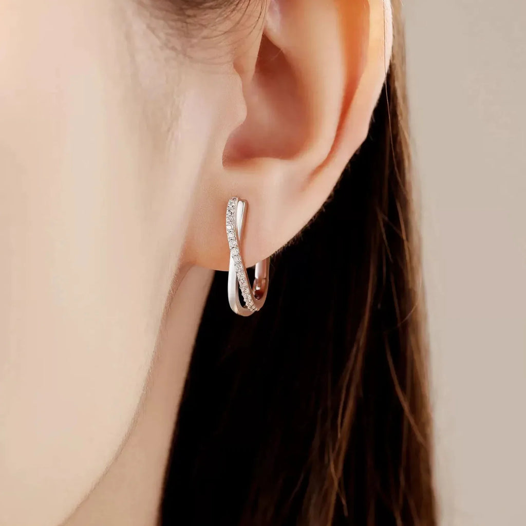 Women's Star Twisted Line Zircon Hoop Earrings