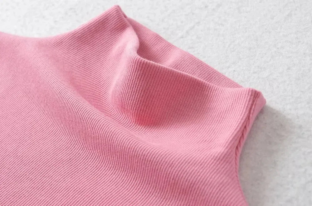 Slim Turtleneck Sleeveless Tee
