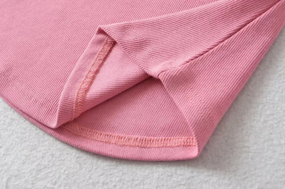 Slim Turtleneck Sleeveless Tee