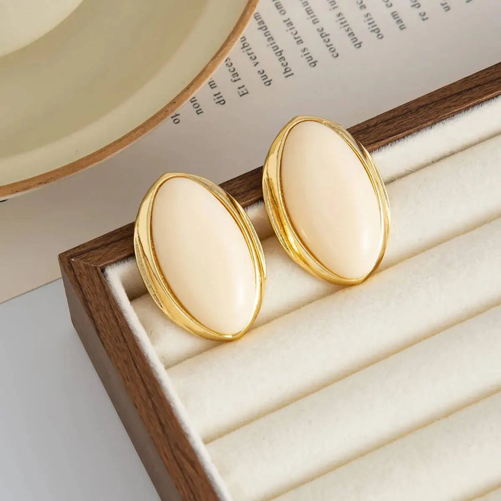 Women's Retro Resin Acrylic Oval Geometric Stud Earrings