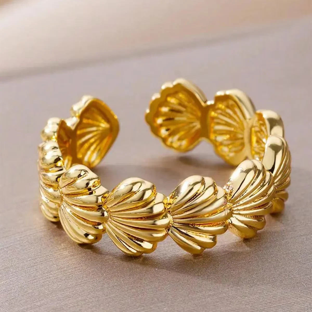 Creative Shell Open Ring For Women Gold Silver Color Simple Design Unique Holiday Summer Jewelry Friend Lover Finger Ring