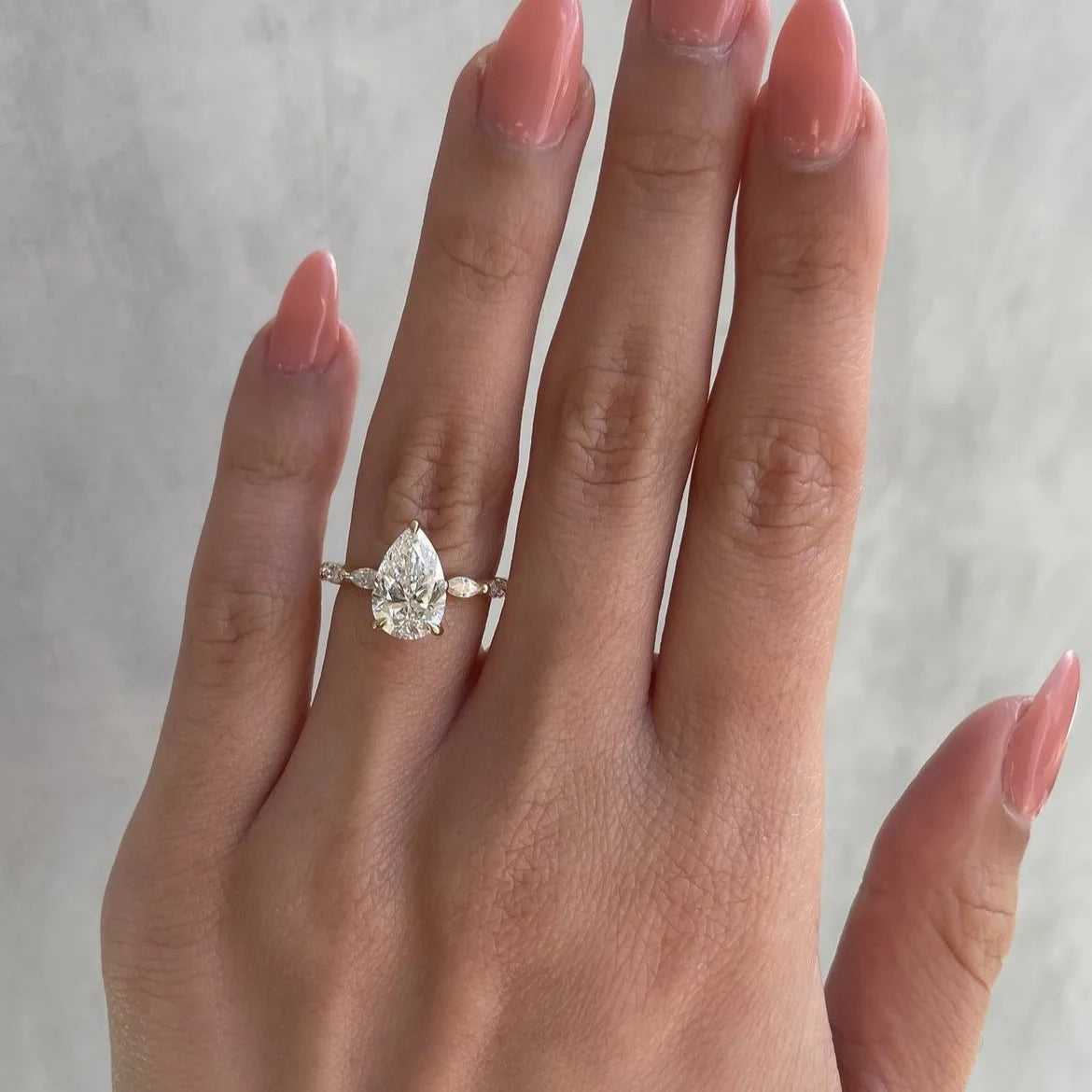 Hot Selling Gold Plated Stainless Steel Rings For Women water drop Zircon Wedding Ring Jewelry Accessories Wholesale Size 6-11