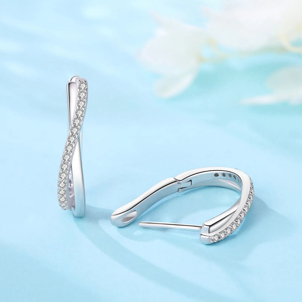 Women's Star Twisted Line Zircon Hoop Earrings