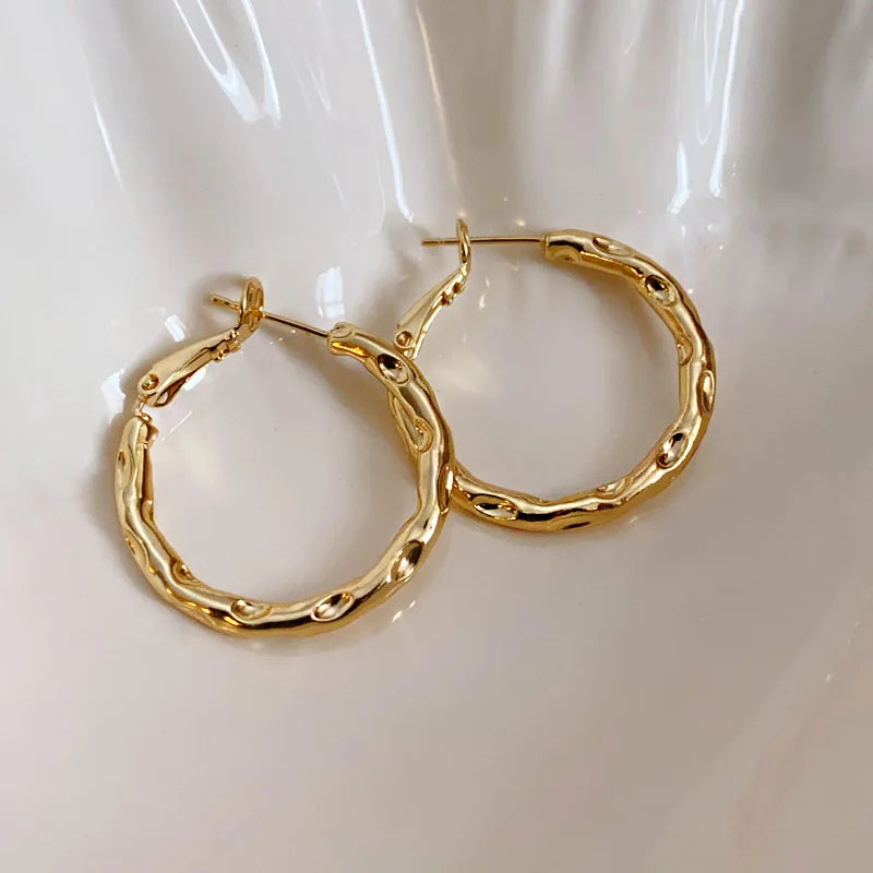 Women's Fashion Big Circle Hoop Earrings
