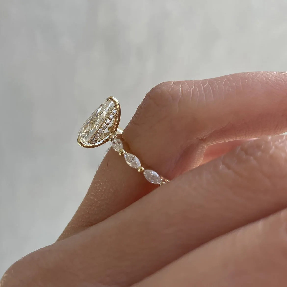 Hot Selling Gold Plated Stainless Steel Rings For Women water drop Zircon Wedding Ring Jewelry Accessories Wholesale Size 6-11