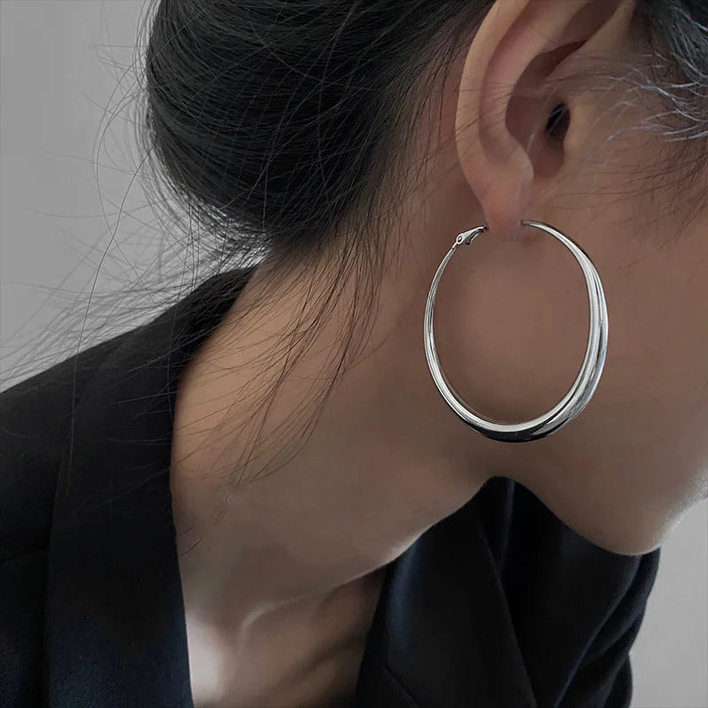Women's Fashion Big Circle Hoop Earrings