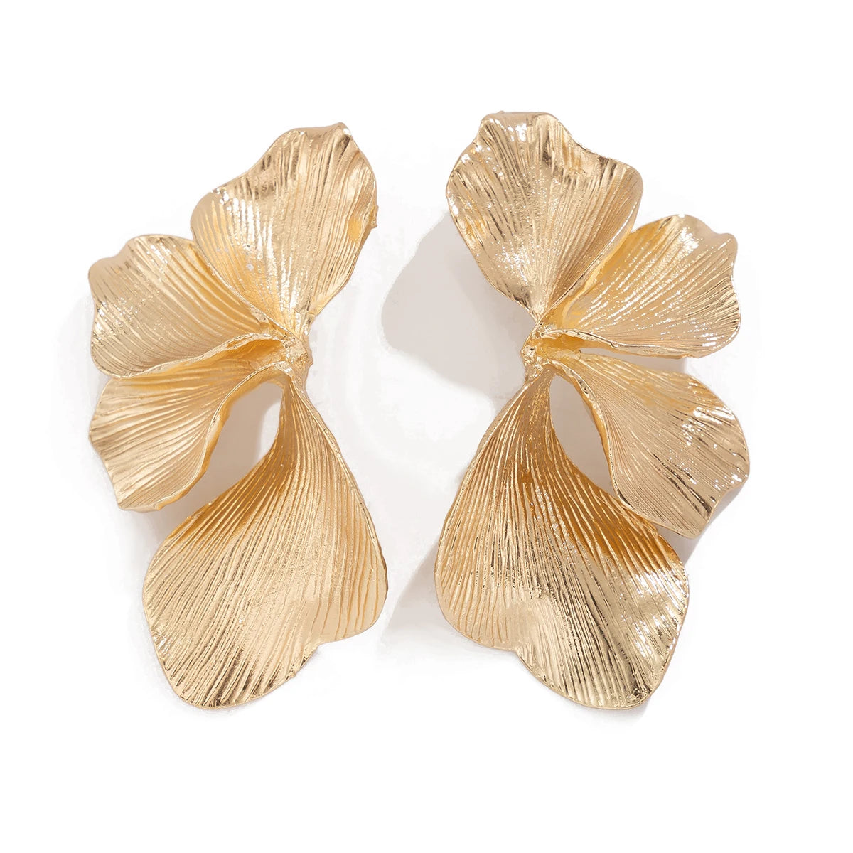 Women's Elegant Ginkgo Leaf Flower Stud Earrings