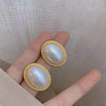 Women's Retro Pearl & Zircon Oval Stud Earrings