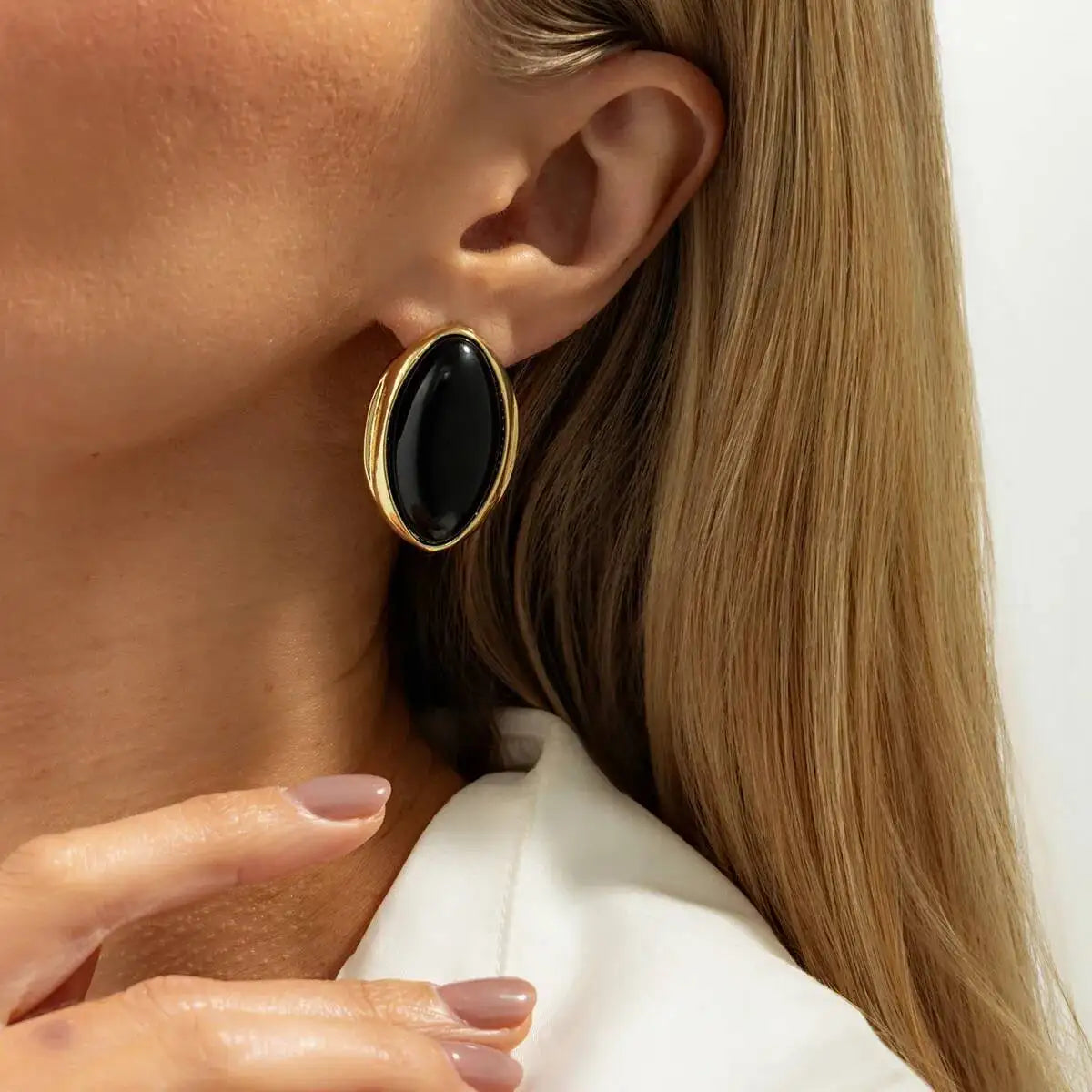 Women's Retro Resin Acrylic Oval Geometric Stud Earrings