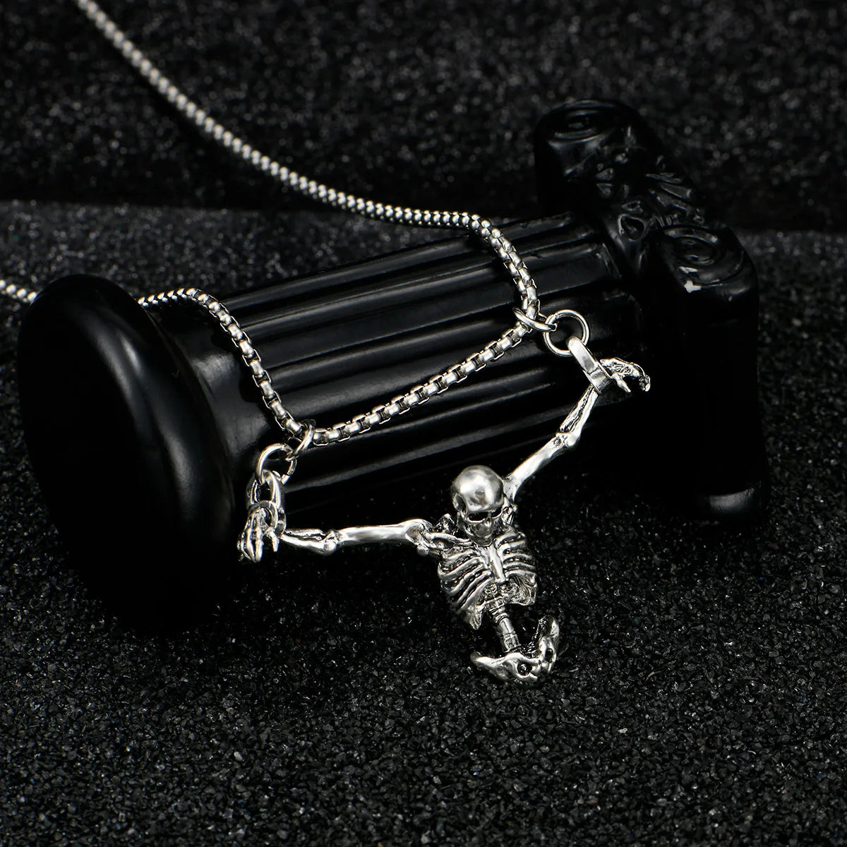 Halloween Punk Skull Pendant Necklace