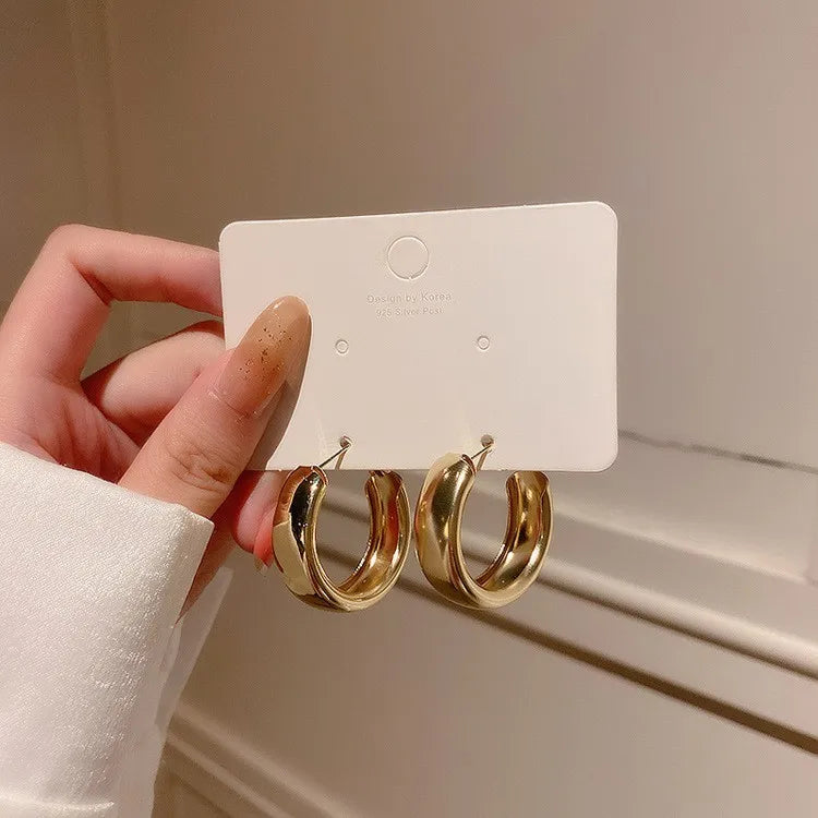 Women's Fashion Big Circle Hoop Earrings