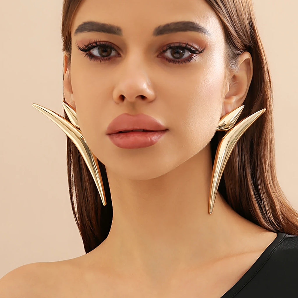 Women's Exquisite Geometry Long Curved Drop Earrings