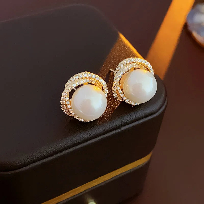 Women's Round Imitation Pearl & Zircon Stud Earrings
