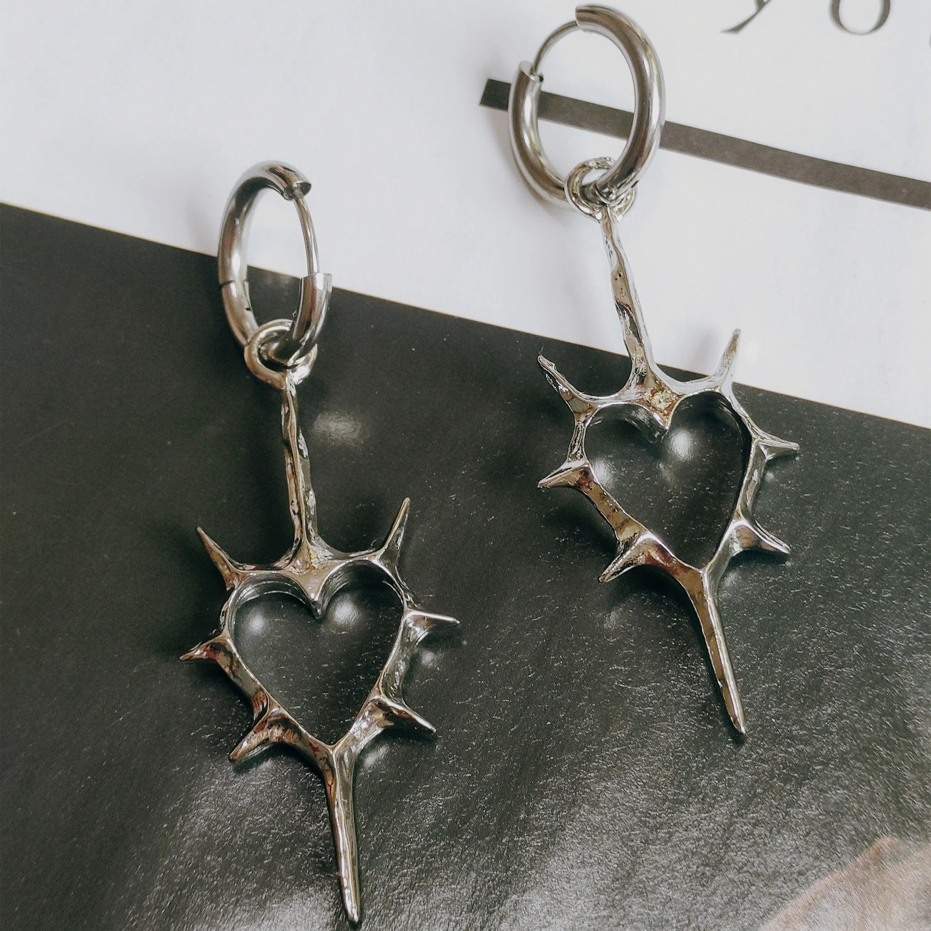 Retro Gothic Thorn Heart Spike Drop Earrings